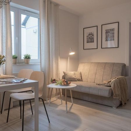 Apartament Clever 1 Kamienica Grochow وارسو المظهر الخارجي الصورة